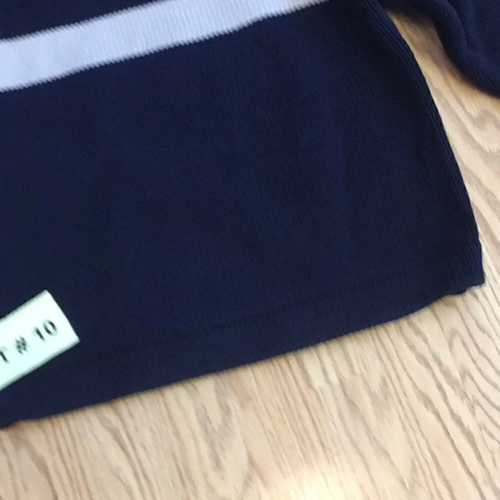Heavy weight knit sweater by GAP in XXL